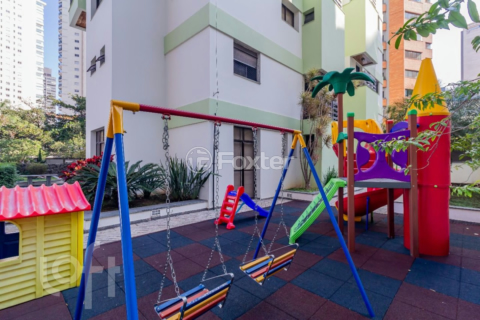 Image 82 - 883766
