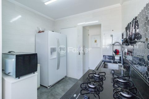 Image 30 - 883975