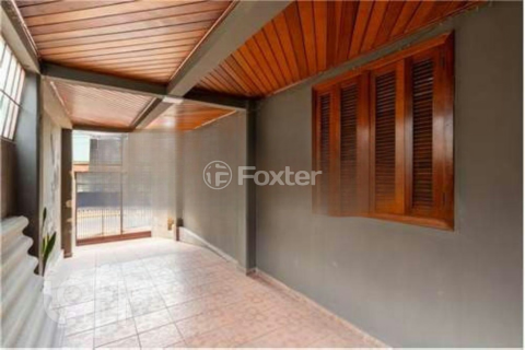 Image 32 - 884163