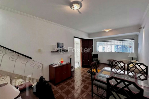 Image 32 - 884216