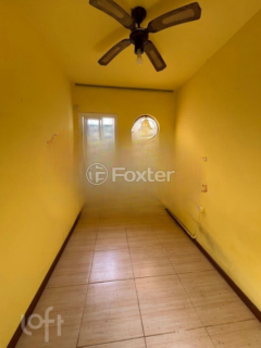 Image 31 - 884225
