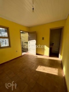Image 62 - 884225