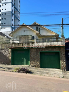 Image 70 - 884225