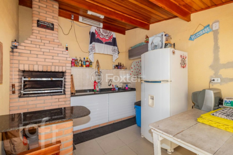 Image 38 - 884378