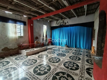 Image 21 - 884479