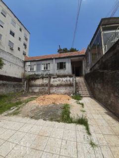 Image 1 - 884772
