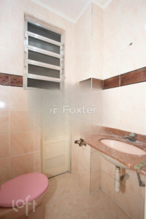 Image 21 - 884844
