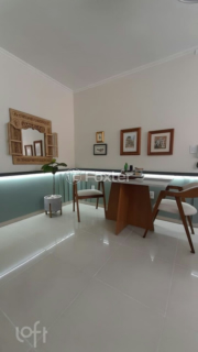 Image 21 - 885063