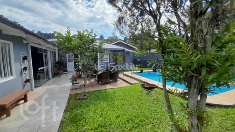 Image 32 - 885063