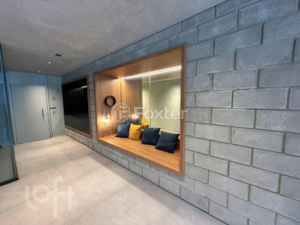 Image 21 - 885789