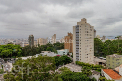 Image 27 - 885962