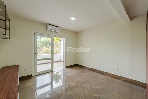 Image 36 - 886199