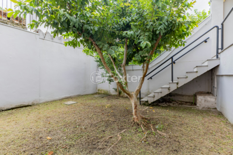 Image 94 - 886220