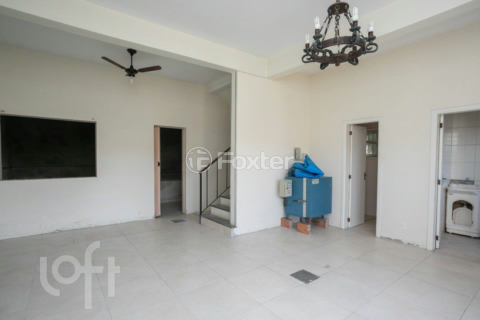 Image 34 - 886256