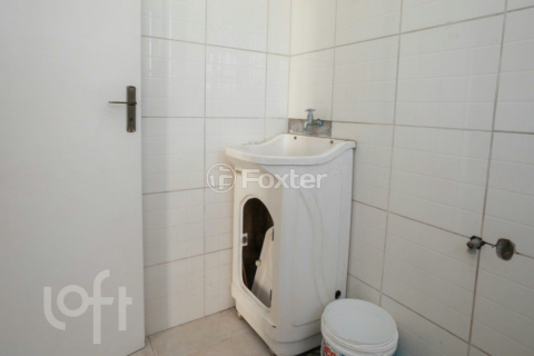 Image 39 - 886256