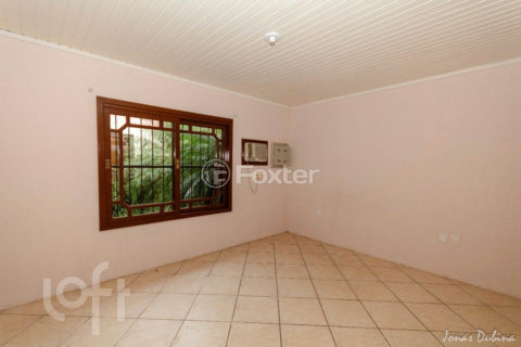 Image 23 - 886340