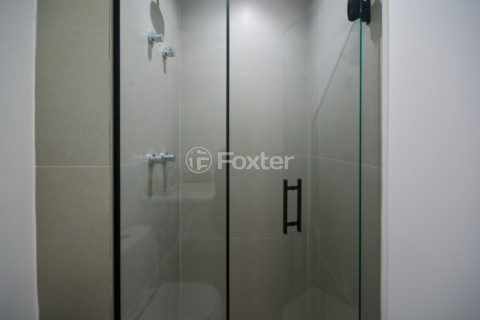 Image 9 - 886352