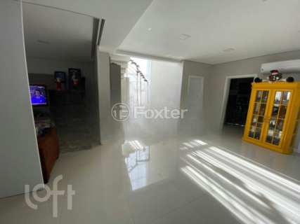 Image 33 - 886387