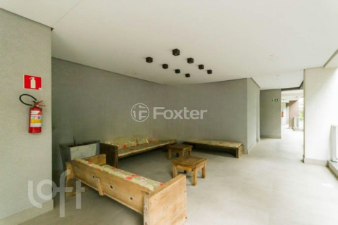 Image 49 - 886532