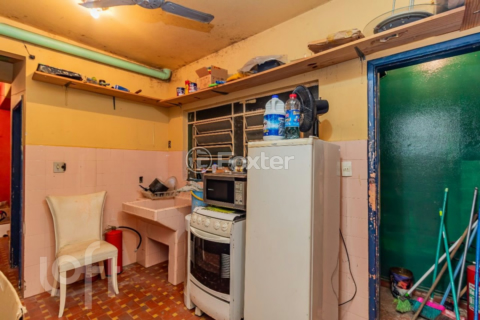 Image 77 - 886536