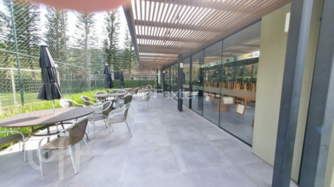 Image 24 - 886552