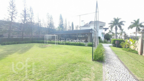Image 22 - 886552