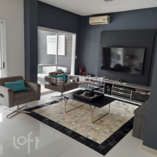 Image 47 - 886552