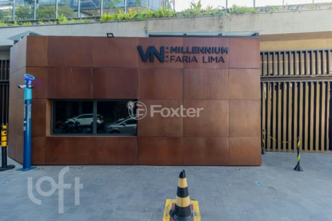 Image 34 - 886647