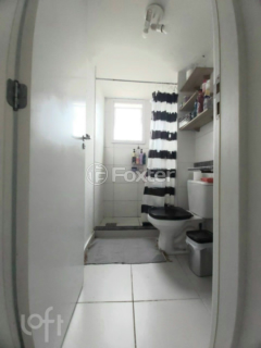 Image 29 - 886652