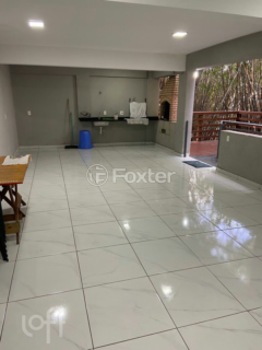 Image 33 - 886740