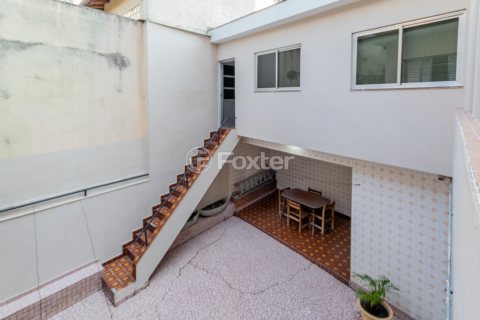 Image 34 - 887300