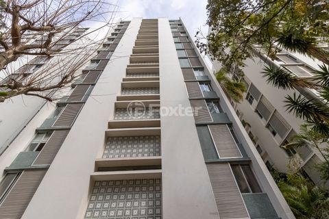 Image 32 - 887500