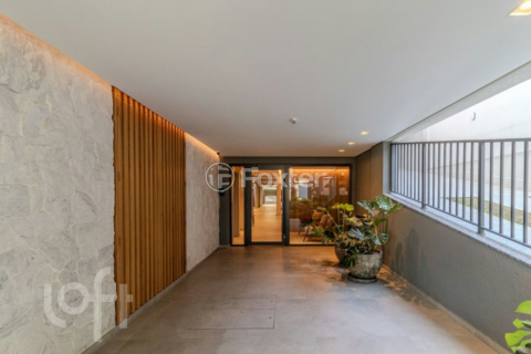 Image 27 - 887566