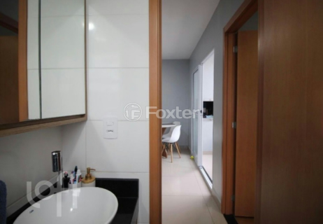 Image 8 - 887851