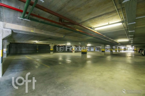 Image 31 - 887961