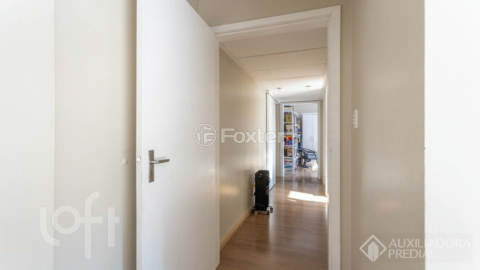 Image 32 - 888287