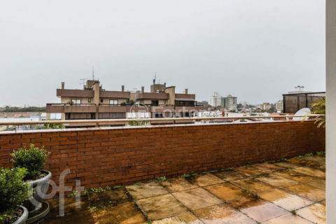 Image 23 - 888375
