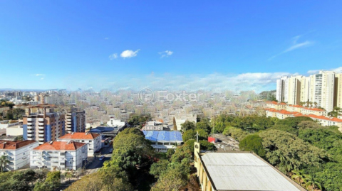 Image 22 - 888506