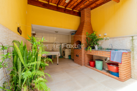 Image 30 - 888525
