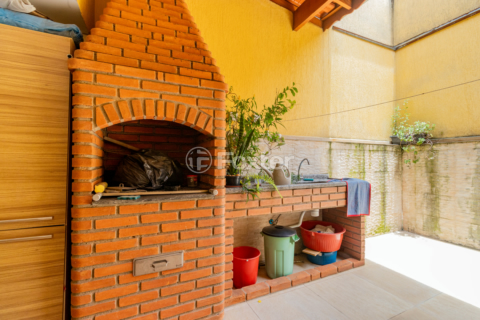 Image 38 - 888525