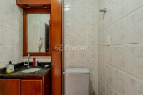 Image 44 - 888525