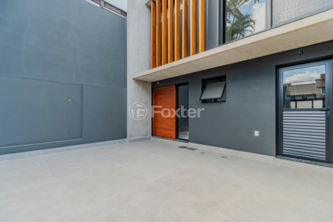 Image 28 - 888526