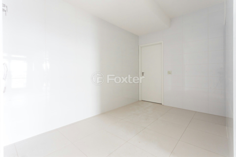 Image 25 - 888627