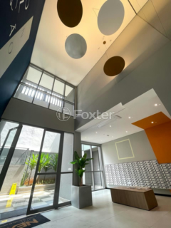 Image 25 - 888661