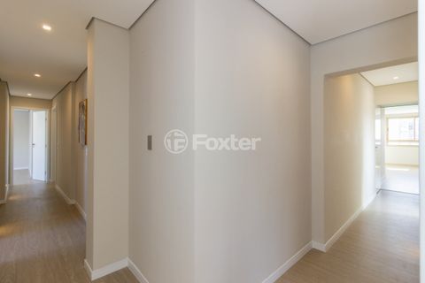 Image 33 - 888770