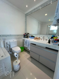 Image 36 - 888907