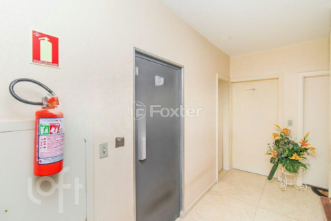 Image 35 - 888988