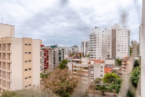 Image 40 - 889540