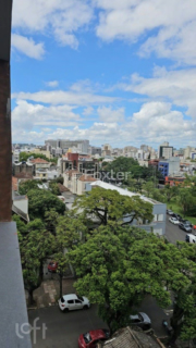 Image 24 - 889566