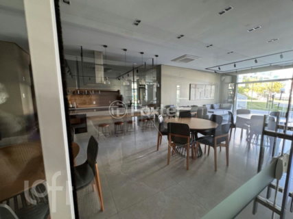 Image 38 - 889637